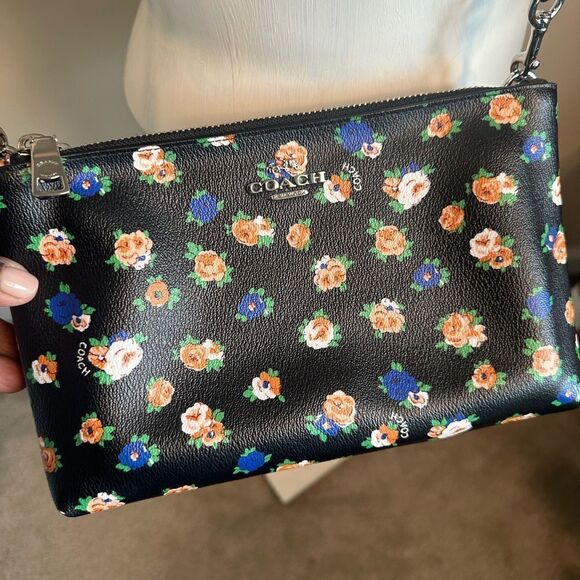 Coach Lyla Crossbody Tea Rose Floral Print - Picture 2 of 10